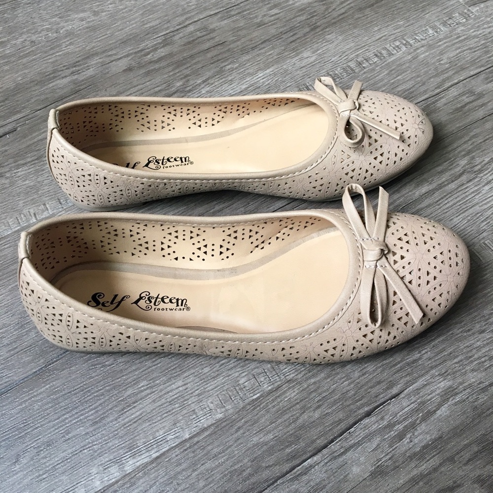 Women’s Shoes Size 5.5 - Picture 1 of 4